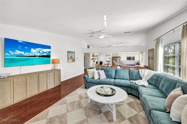 1285 Grand Canal DR, Naples, FL 34110