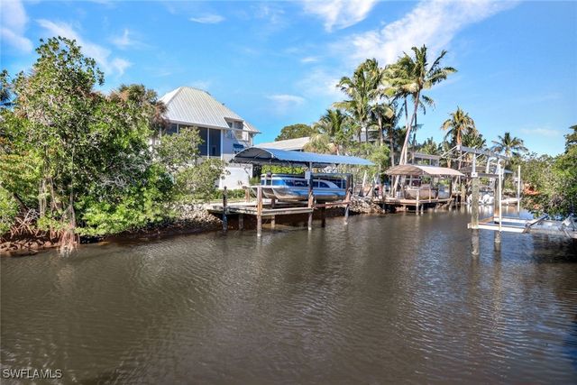 1285 Grand Canal DR, Naples, FL 34110