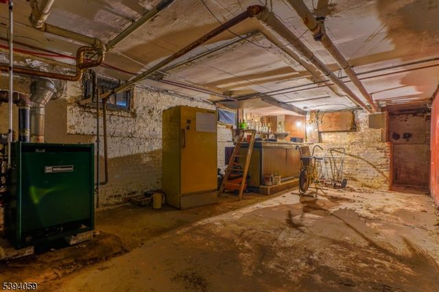 5 N 22Nd St, East Orange City, NJ 07017