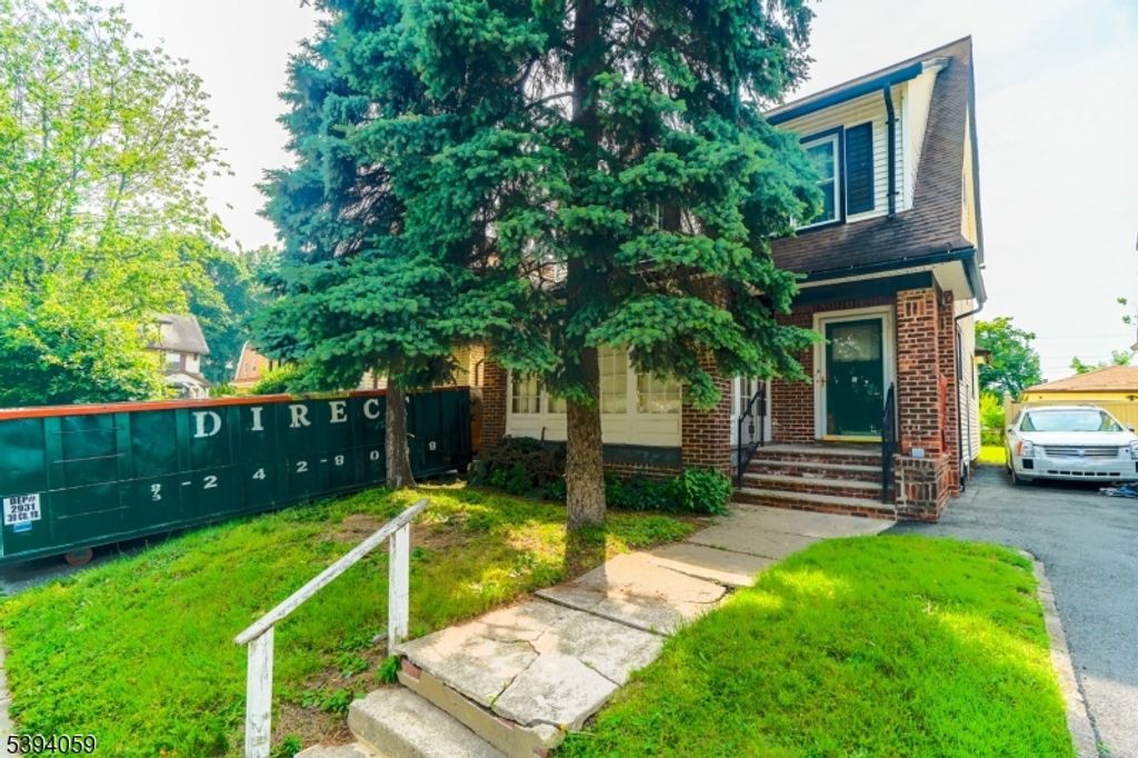 5 N 22Nd St, East Orange City, NJ 07017