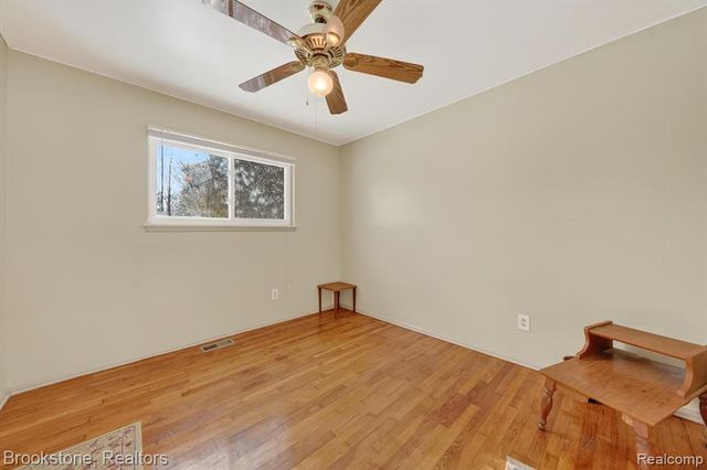 12110 Belmont Avenue, Warren, MI 48089