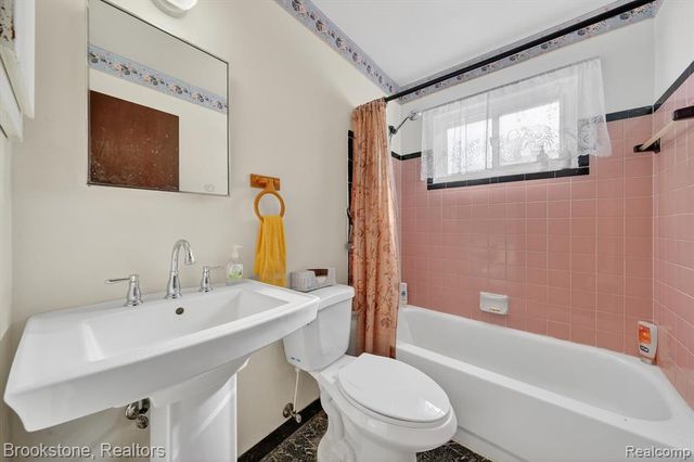 12110 Belmont Avenue, Warren, MI 48089