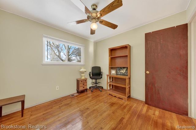 12110 Belmont Avenue, Warren, MI 48089