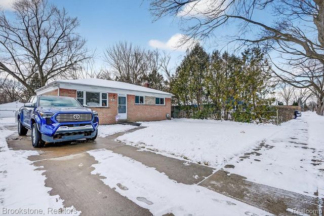 12110 Belmont Avenue, Warren, MI 48089