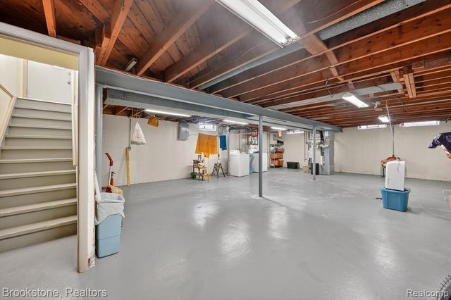 12110 Belmont Avenue, Warren, MI 48089