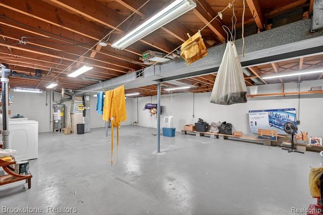 12110 Belmont Avenue, Warren, MI 48089