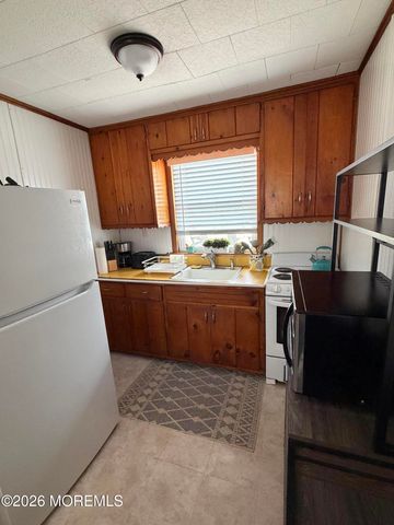 410 8th Avenue, Seaside Heights, NJ 08751