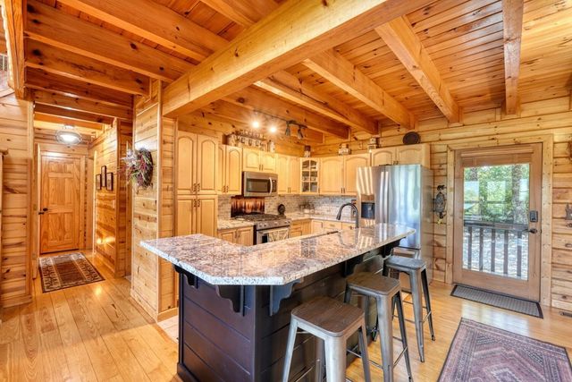 54 Moon Shadow View S, Blairsville, GA 30512