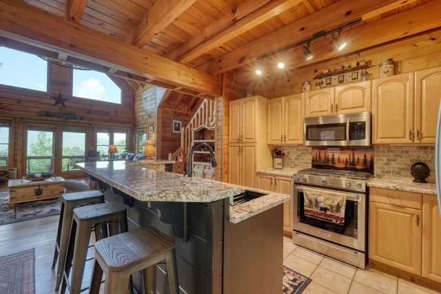 54 Moon Shadow View S, Blairsville, GA 30512