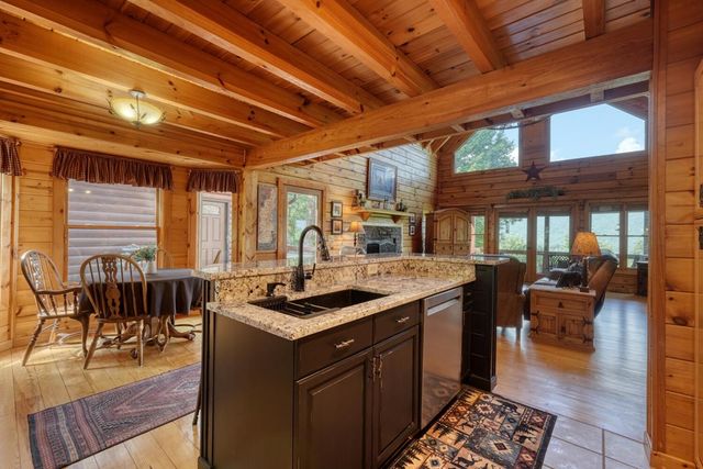 54 Moon Shadow View S, Blairsville, GA 30512