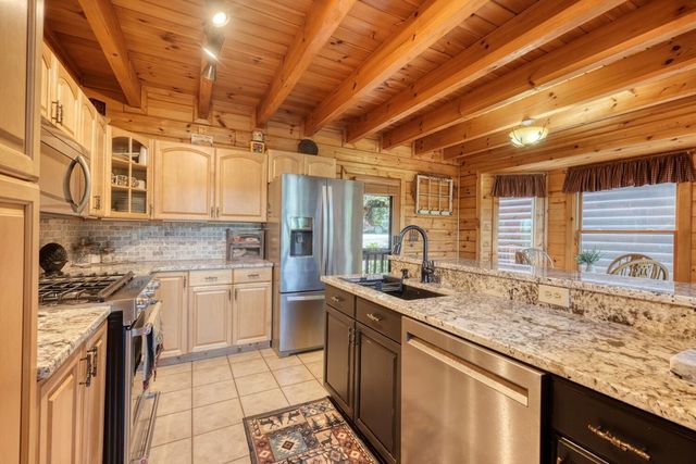 54 Moon Shadow View S, Blairsville, GA 30512