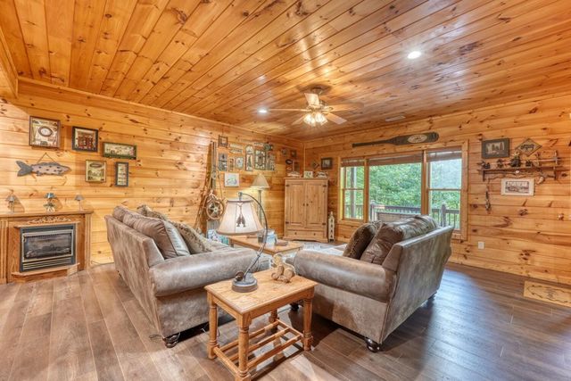 54 Moon Shadow View S, Blairsville, GA 30512