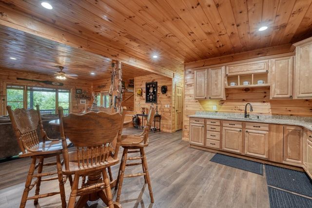 54 Moon Shadow View S, Blairsville, GA 30512