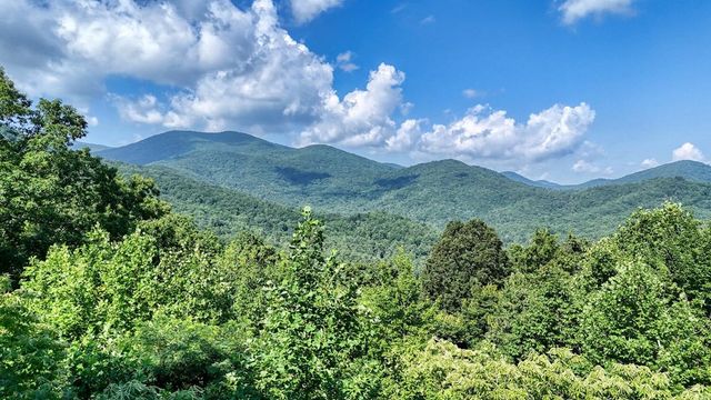 54 Moon Shadow View S, Blairsville, GA 30512