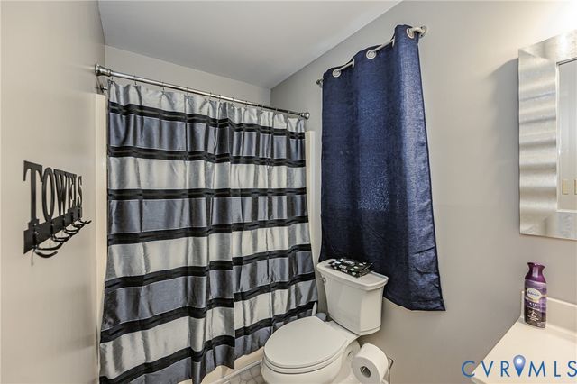 5903 Meadowood Ln, Chesterfield, VA 23237