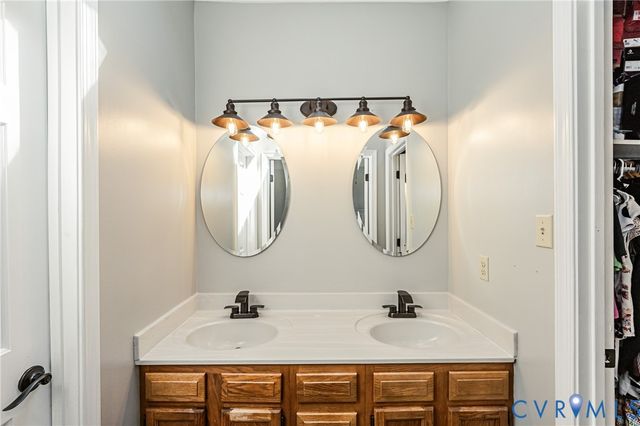 5903 Meadowood Ln, Chesterfield, VA 23237