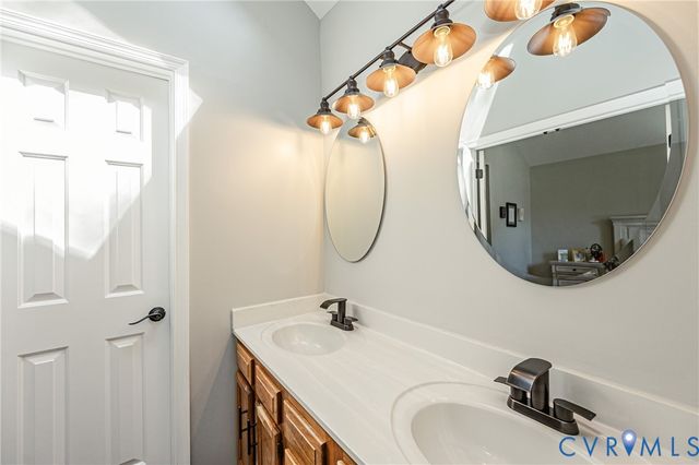 5903 Meadowood Ln, Chesterfield, VA 23237