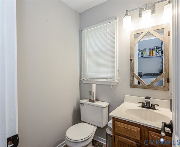 5903 Meadowood Ln, Chesterfield, VA 23237