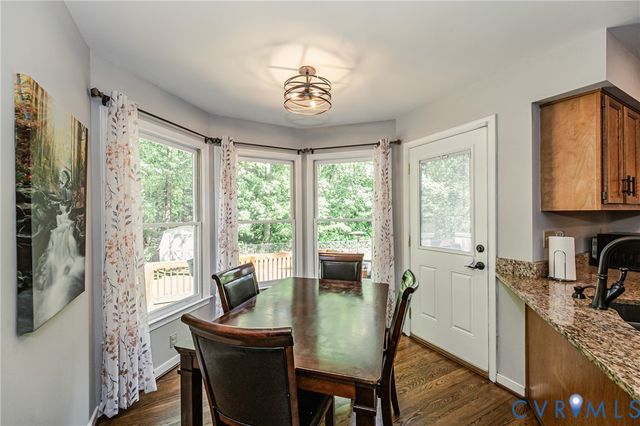 5903 Meadowood Ln, Chesterfield, VA 23237