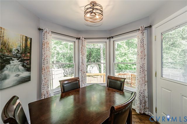 5903 Meadowood Ln, Chesterfield, VA 23237