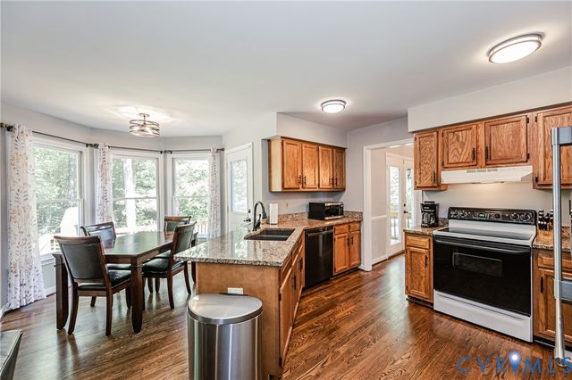 5903 Meadowood Ln, Chesterfield, VA 23237