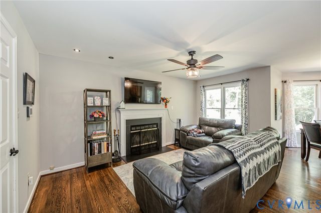 5903 Meadowood Ln, Chesterfield, VA 23237