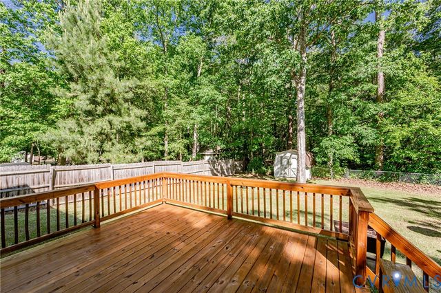 5903 Meadowood Ln, Chesterfield, VA 23237