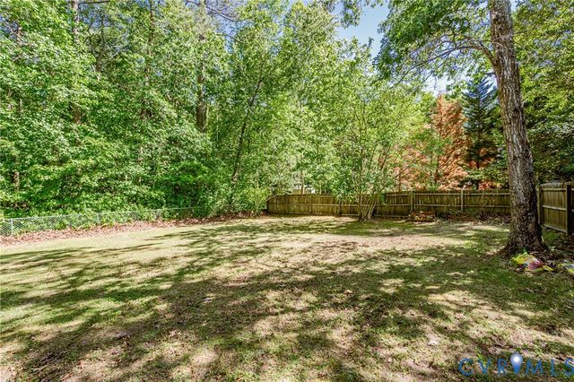 5903 Meadowood Ln, Chesterfield, VA 23237