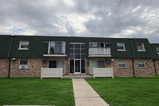 10037 S Walnut Terrace 312, Palos Hills, IL 60465