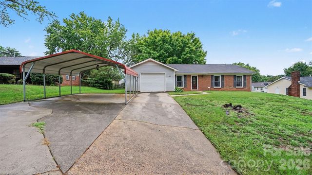 3766 Danube Drive, Winston Salem, NC 27105