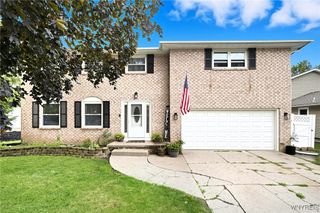 89 Park Lane Circle, Lockport City, NY 14094