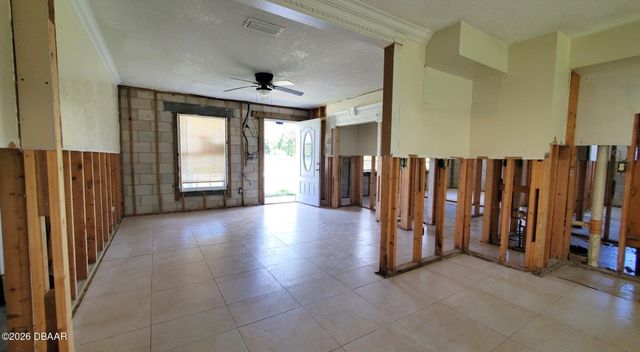 963 Madison Avenue, Daytona Beach, FL 32114
