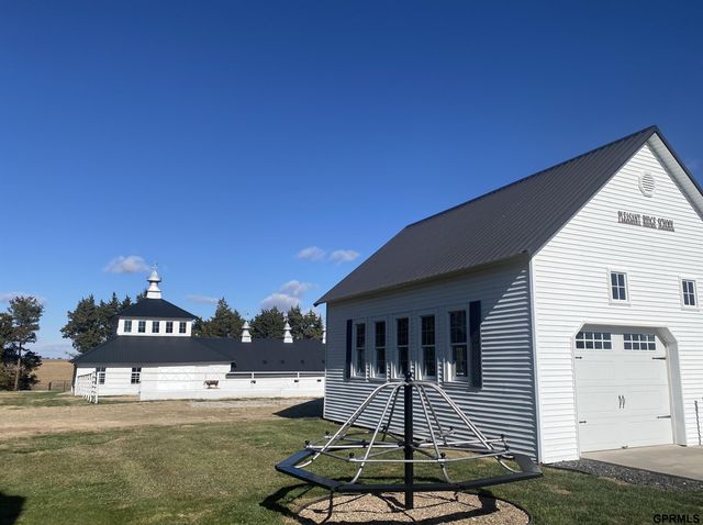 2408 County Road W Road, Tobias, NE 68453