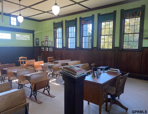 2408 County Road W Road, Tobias, NE 68453