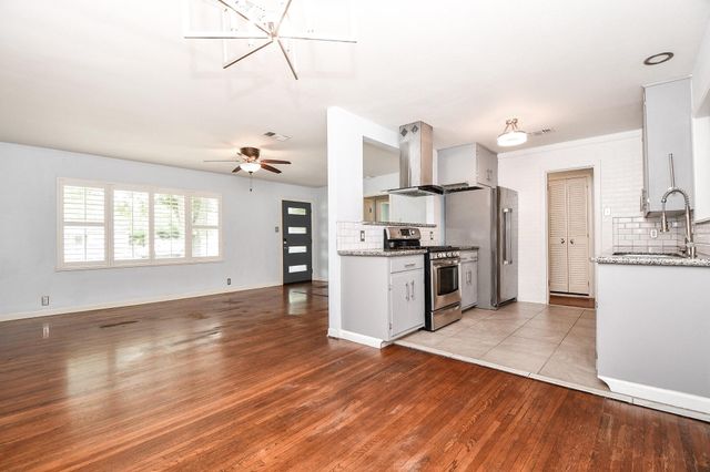 3116 12th Street, Bay City, TX 77414