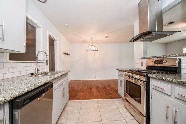 3116 12th Street, Bay City, TX 77414