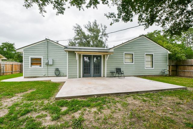3116 12th Street, Bay City, TX 77414