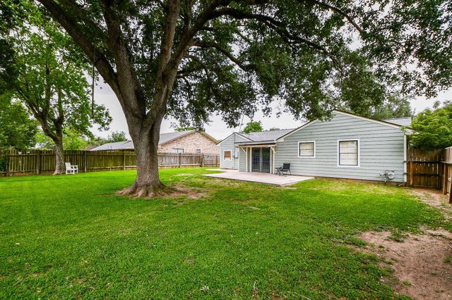3116 12th Street, Bay City, TX 77414