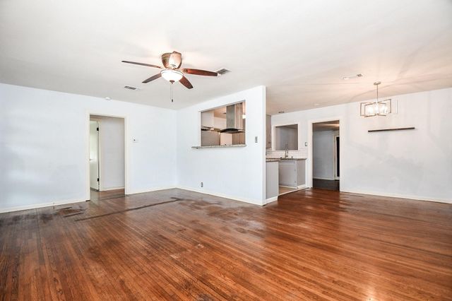 3116 12th Street, Bay City, TX 77414