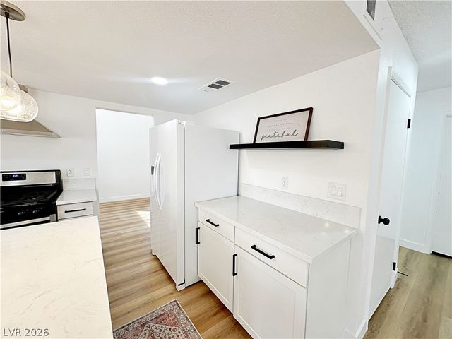 7040 Encore Way, Las Vegas, NV 89119