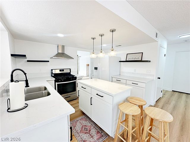 7040 Encore Way, Las Vegas, NV 89119