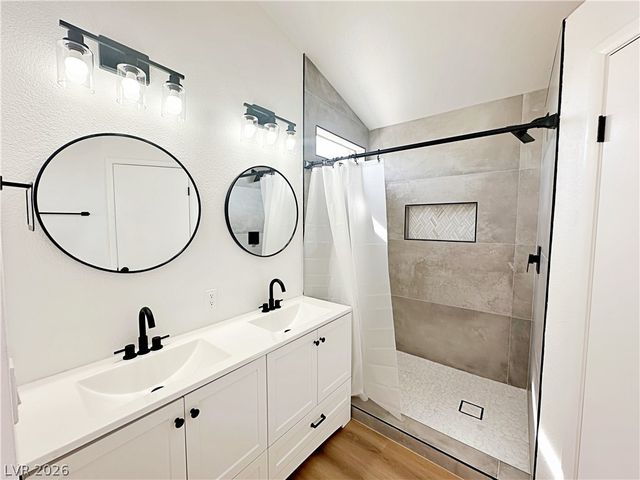 7040 Encore Way, Las Vegas, NV 89119