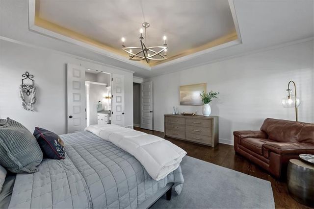9333 Cottonwood Canyon Drive, Lenexa, KS 66219