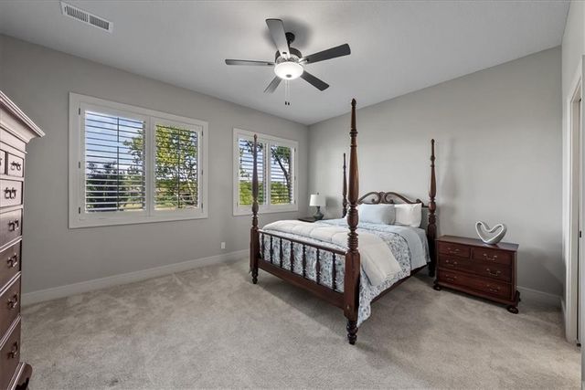 9333 Cottonwood Canyon Drive, Lenexa, KS 66219