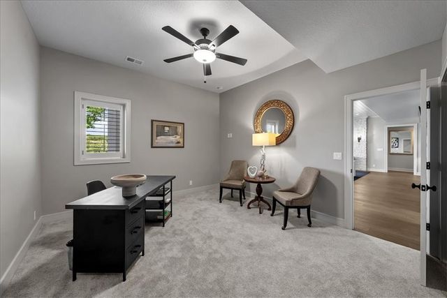 9333 Cottonwood Canyon Drive, Lenexa, KS 66219