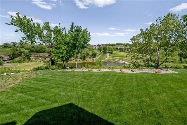 9333 Cottonwood Canyon Drive, Lenexa, KS 66219