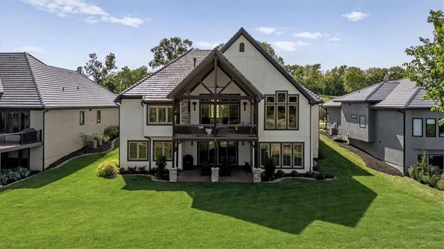 9333 Cottonwood Canyon Drive, Lenexa, KS 66219