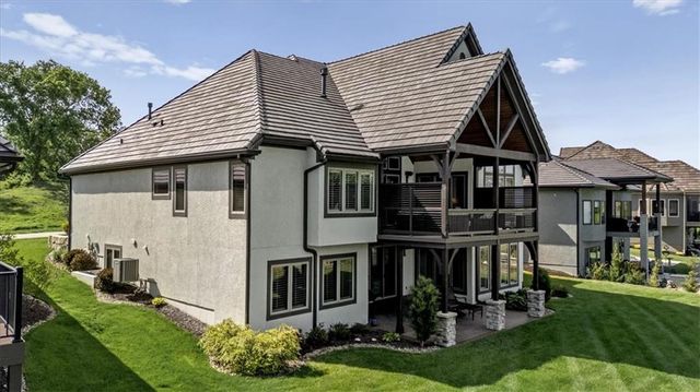 9333 Cottonwood Canyon Drive, Lenexa, KS 66219