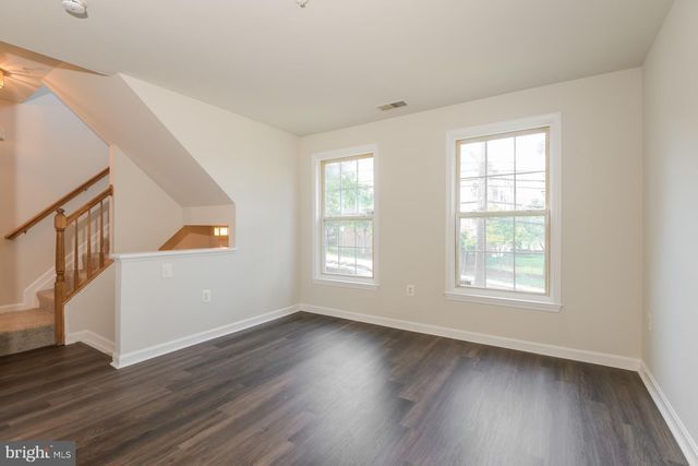 2710 STANTON RD SE, Washington, DC 20020