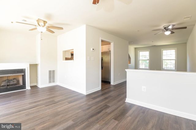 2710 STANTON RD SE, Washington, DC 20020